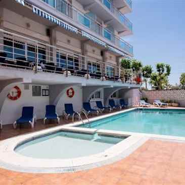 Internacional Hotel